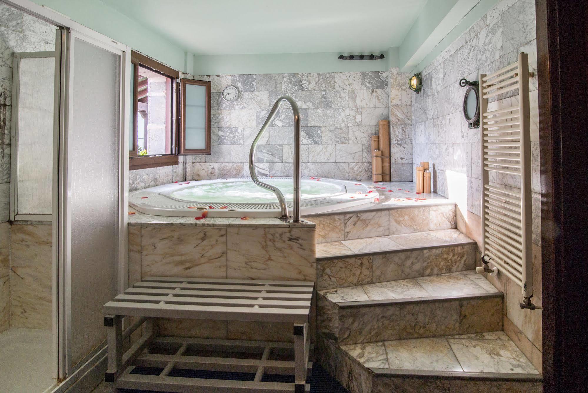 Hotel Spa Atxaspi Лесака Екстер'єр фото